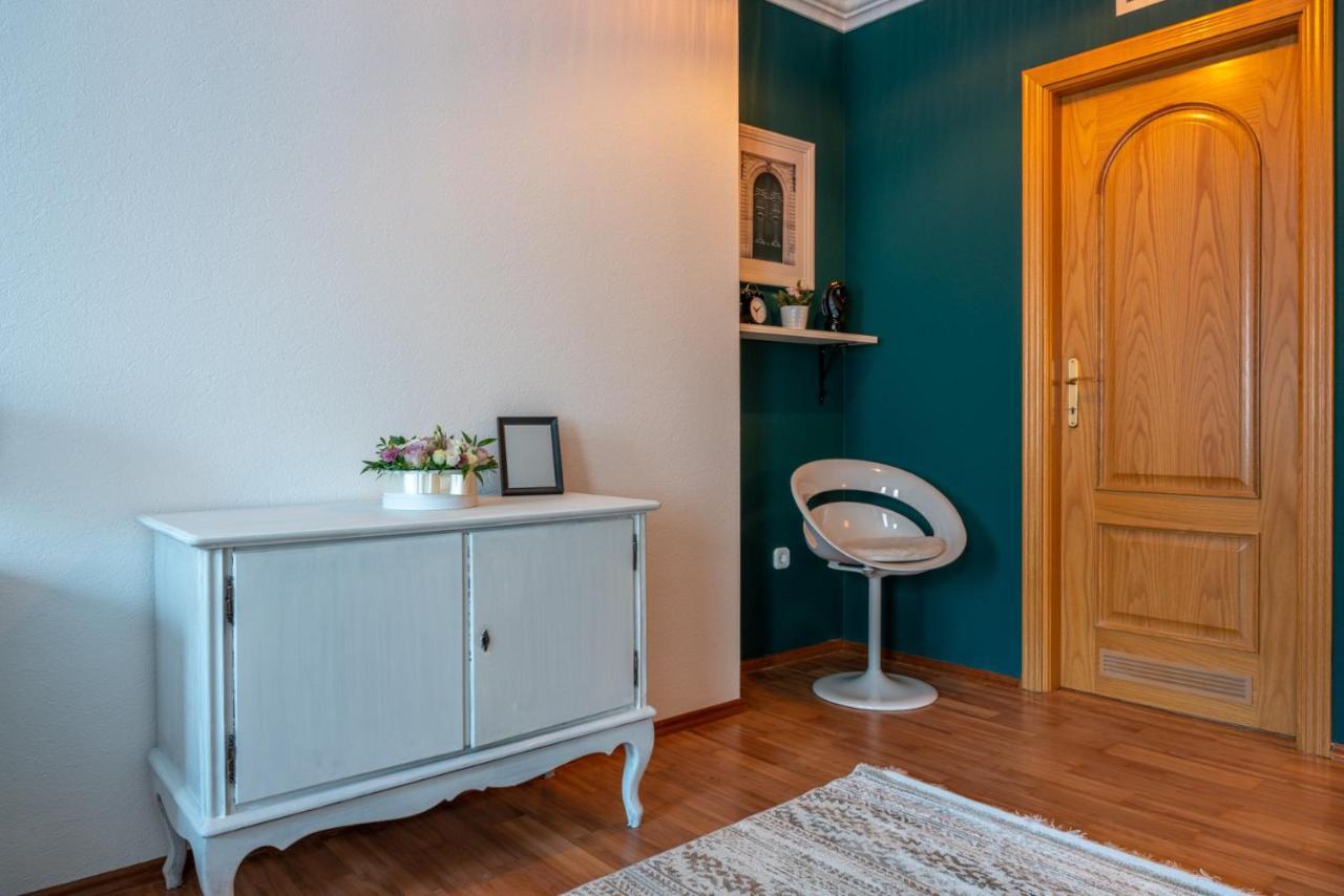 Romantic Studio Secret Garden Budapest Exterior photo